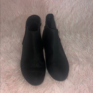 Elegant Black Ankle Boots